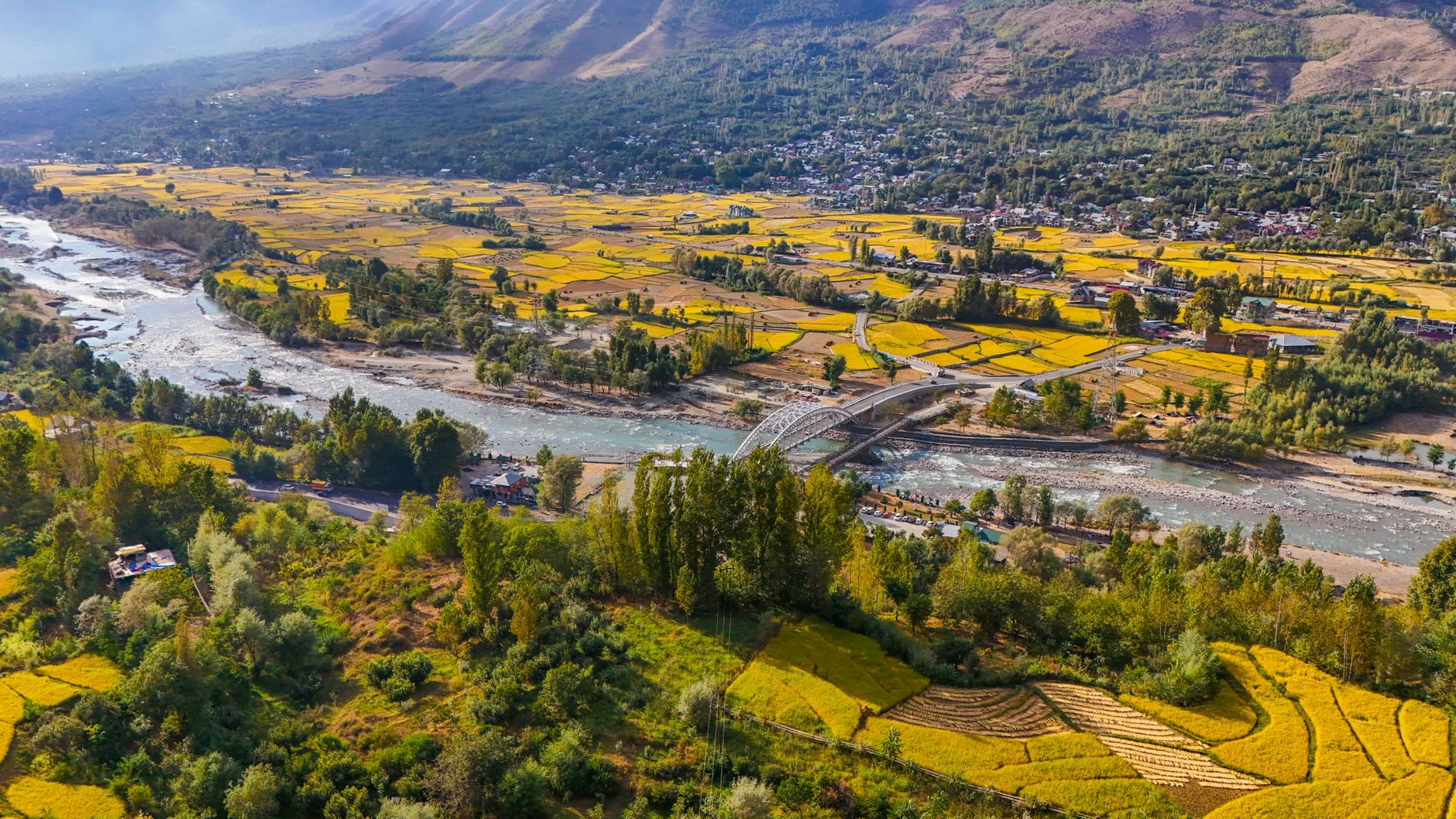 Jammu and Kashmir to Invest in Indoor Sports Facility in Ganderbal