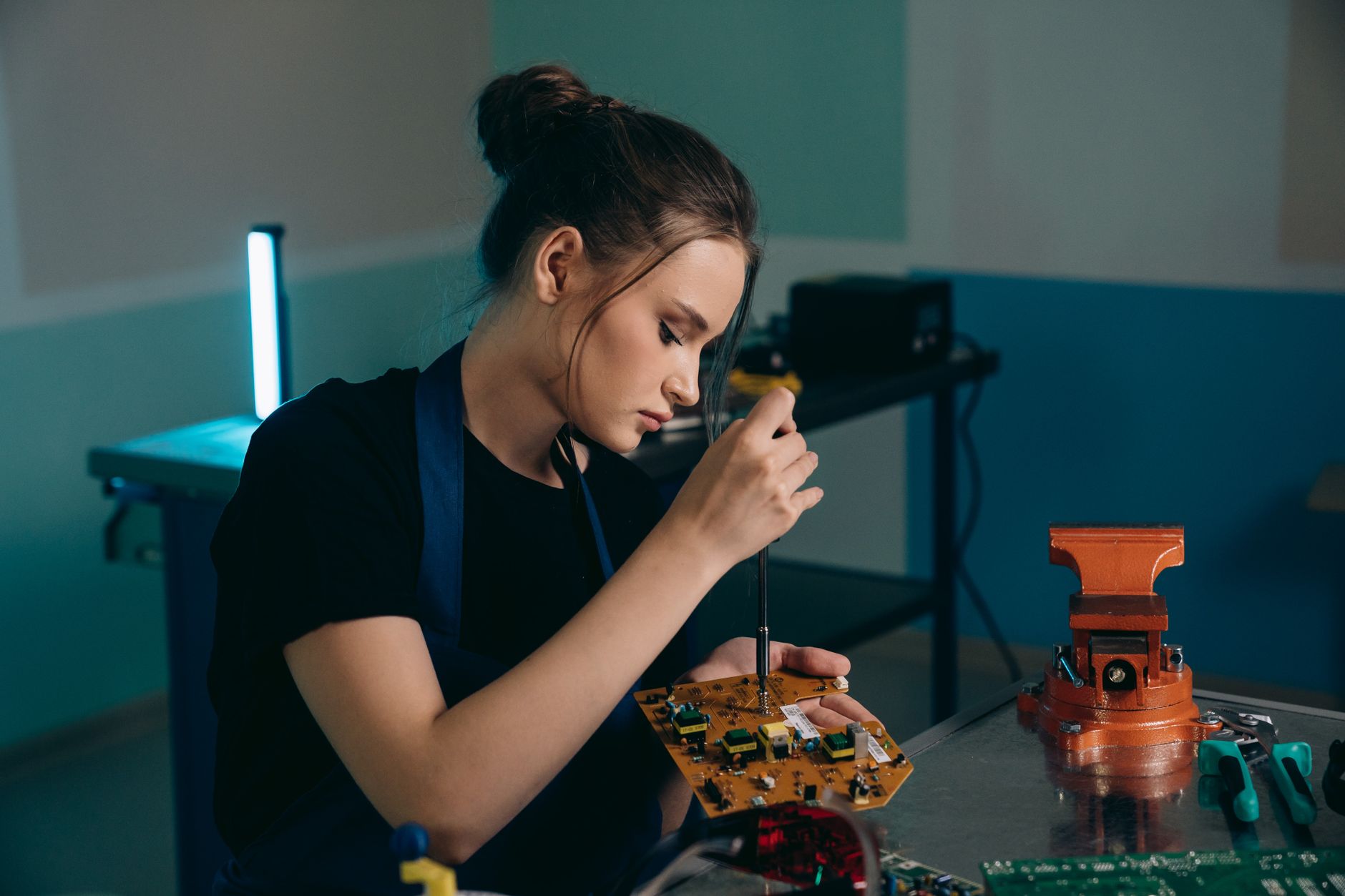 Tech Layoffs Surge Yet One Engineering Role Defies Trends
