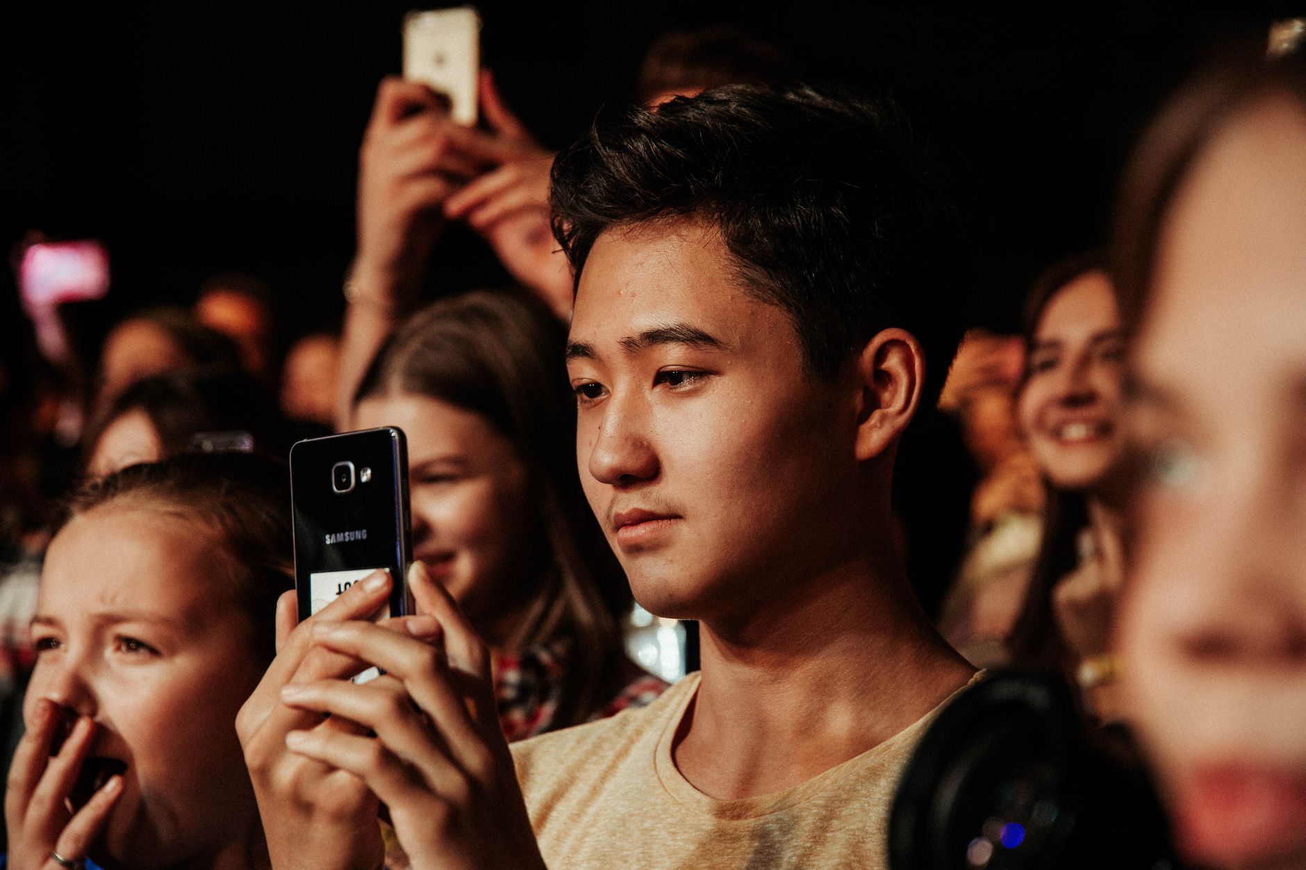 Xdinary Heroes' Gunil Departs Amid Fan Insult Accusations