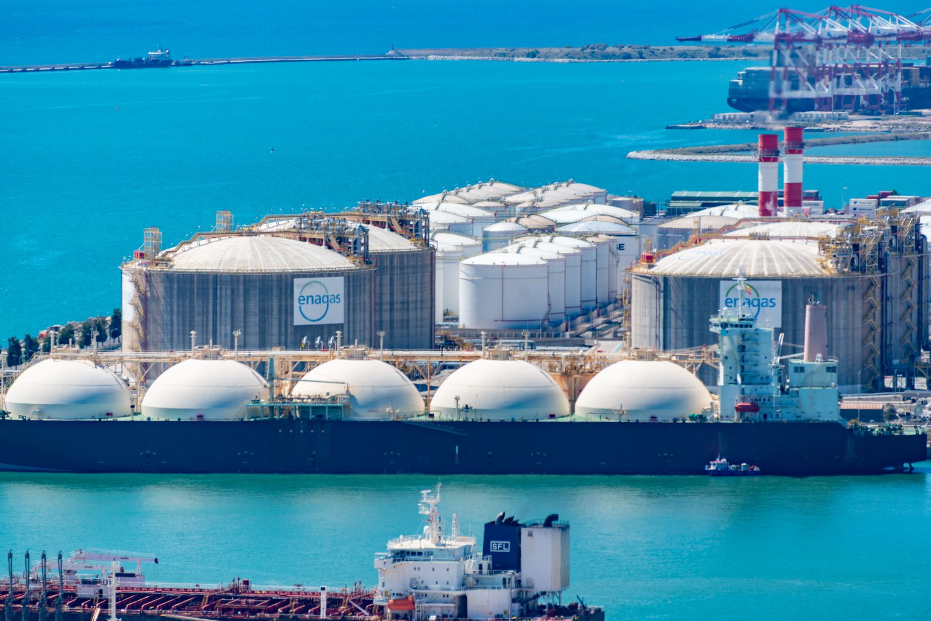 Global LNG Crisis Looms as Europe Braces for Winter