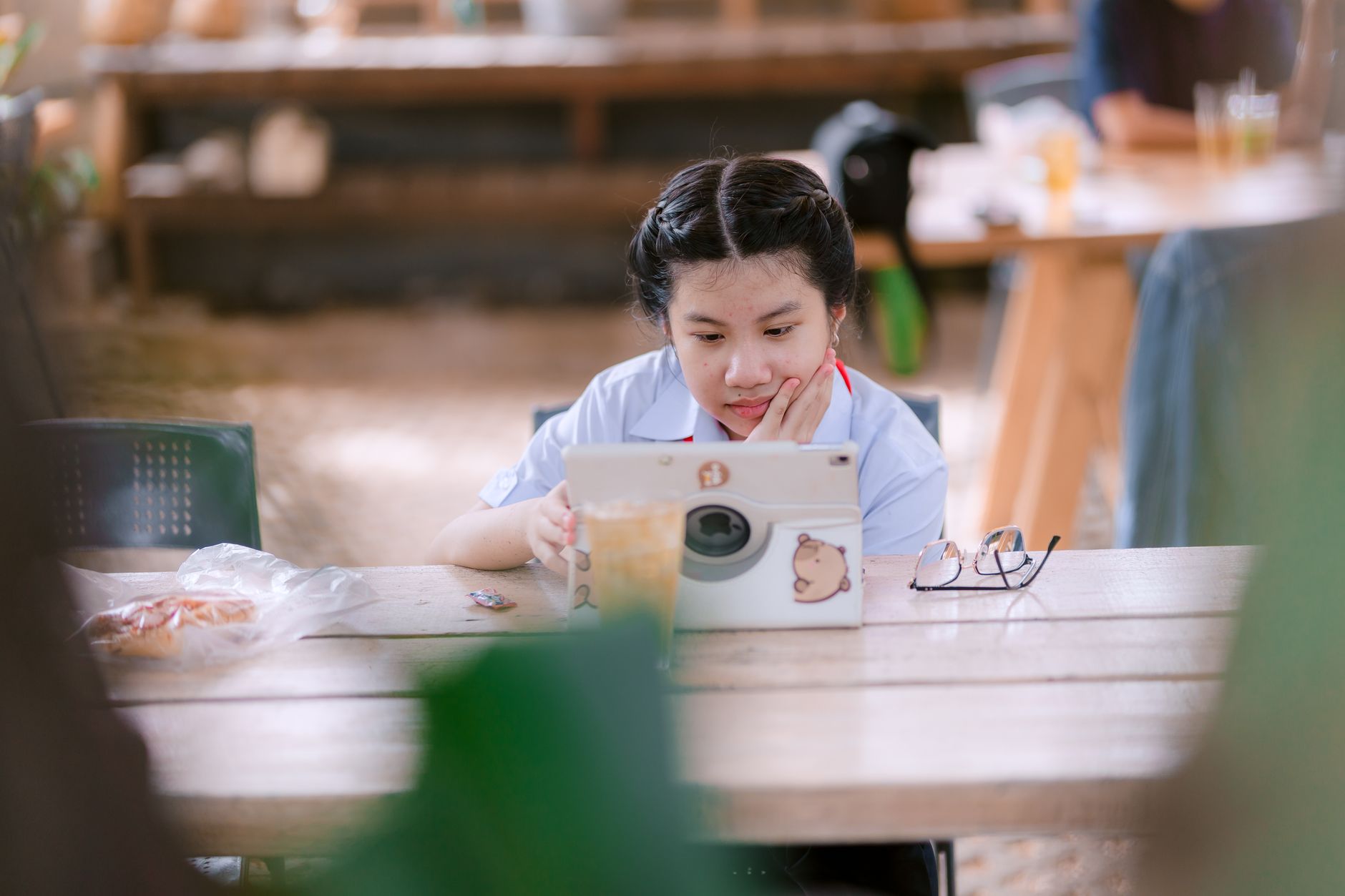 Resilient Learning: Mobile Education's Role in Crisis