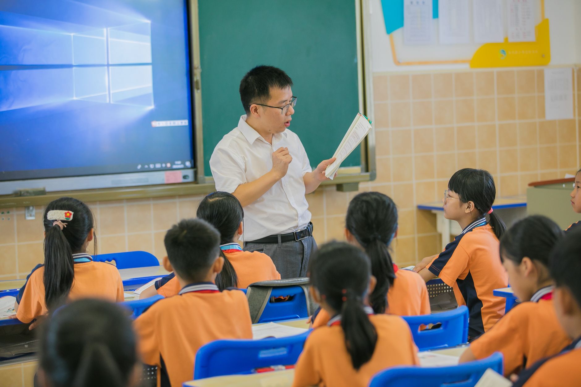 Government Plans to Implement Comprehensive Sex Education in Schools