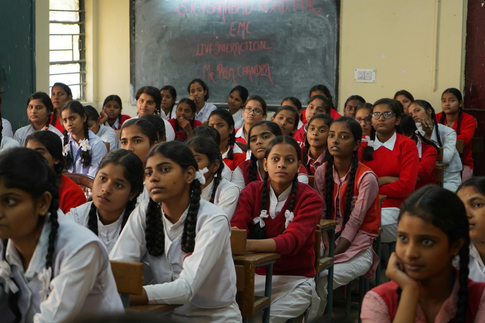 Teen Whistleblower Challenges India's Education Establishment