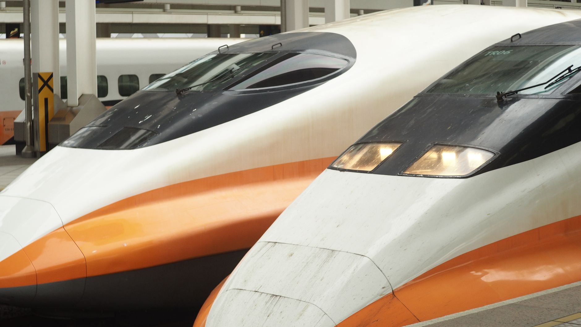 India's Bullet Train: Seamless Speed with Cutting-Edge Track Tech