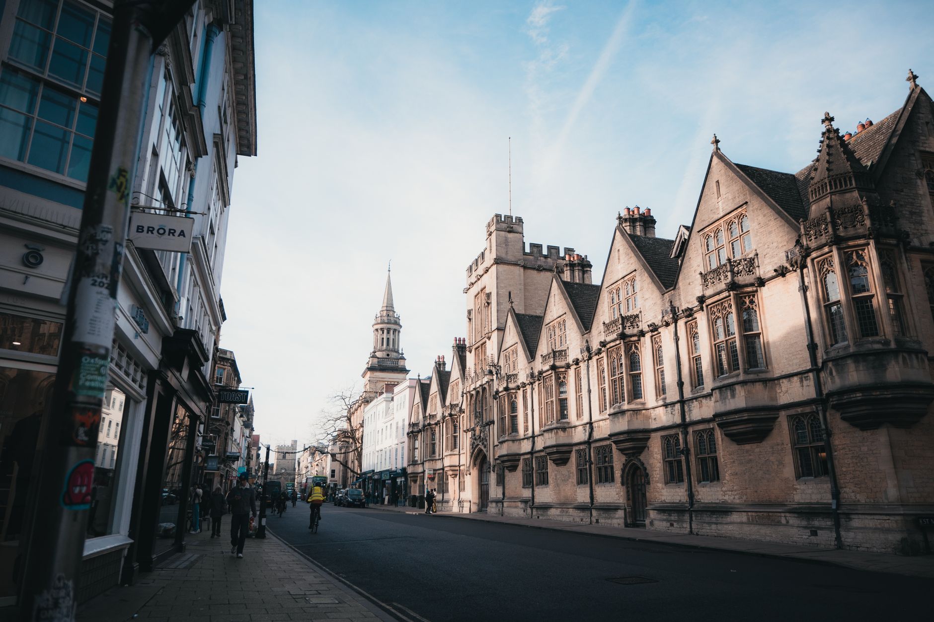 Oxford Tops Again as Asian Universities Ascend in 2027 Rankings