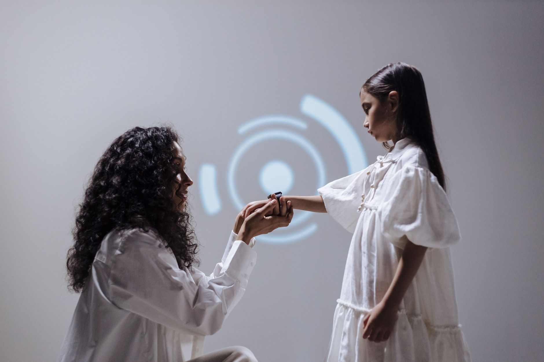 Wearable Brain Tech: China's Answer to Neuralink's Bold Approach