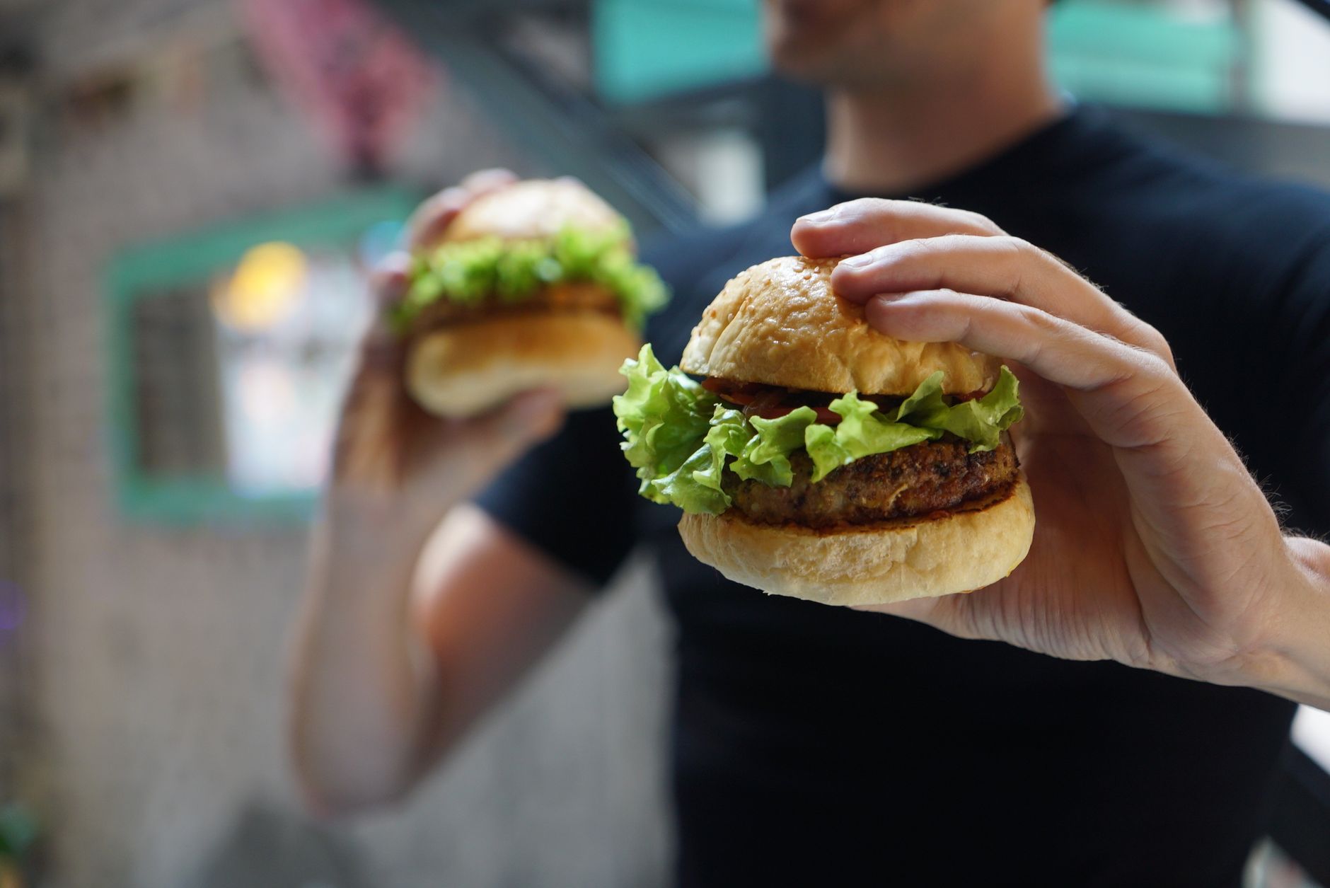 AI-Driven Burgers: The Future of Sustainable Cuisine