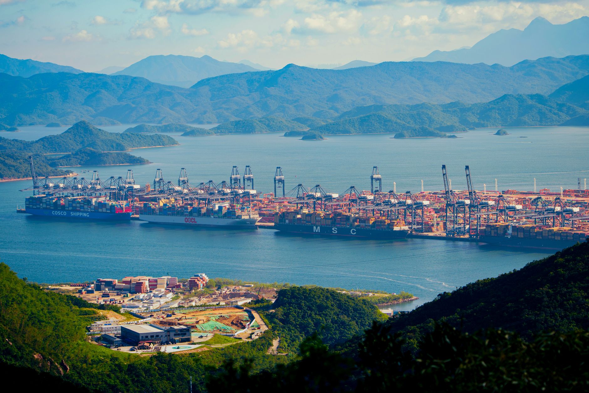 China's Ports: A New Era of Global Tech and Management Exchange