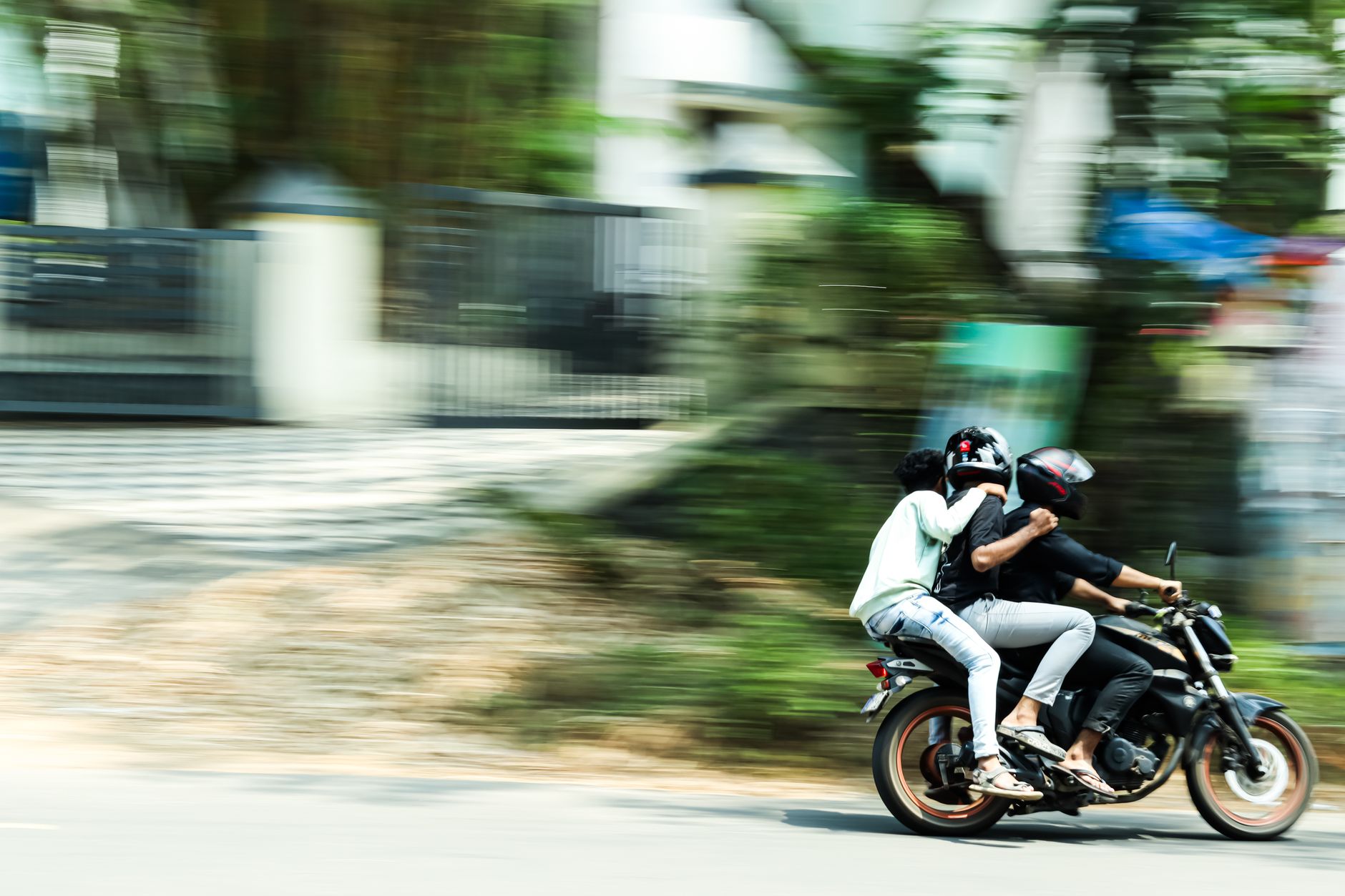 India's Students and Workers on the Move: National Travel Survey Insights