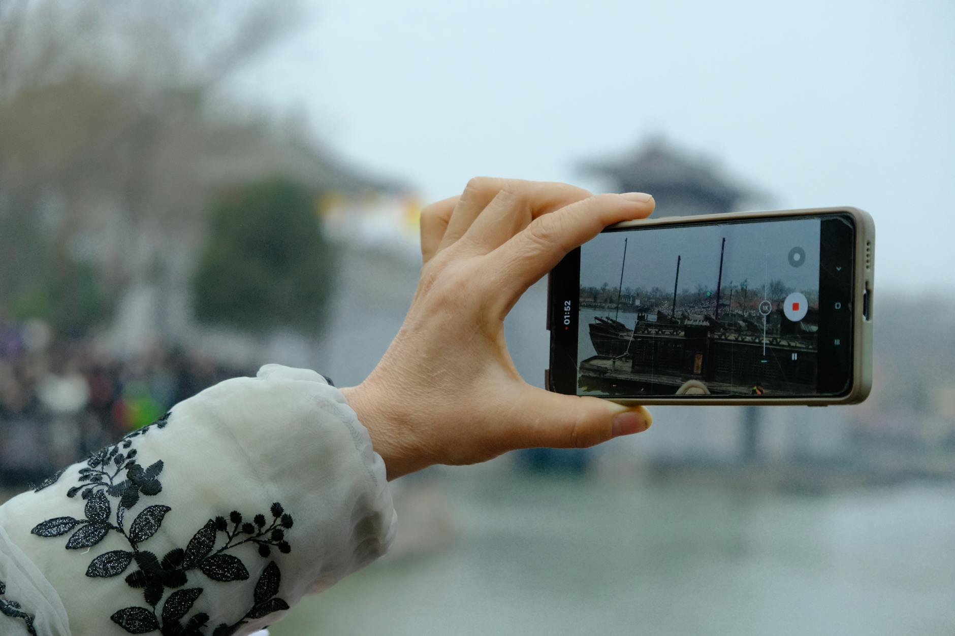 China's Chip Surge: IPOs and Huawei's Ambitious Plans
