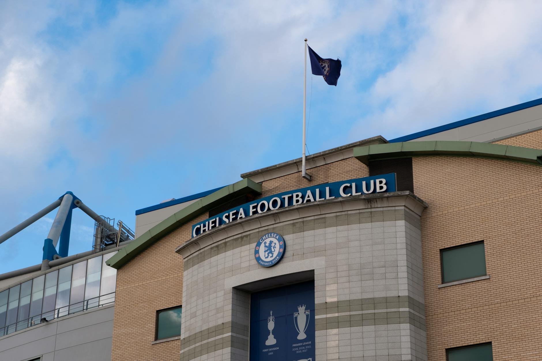 Malo Gusto: Chelsea's Rising Star in France's World Cup Squad