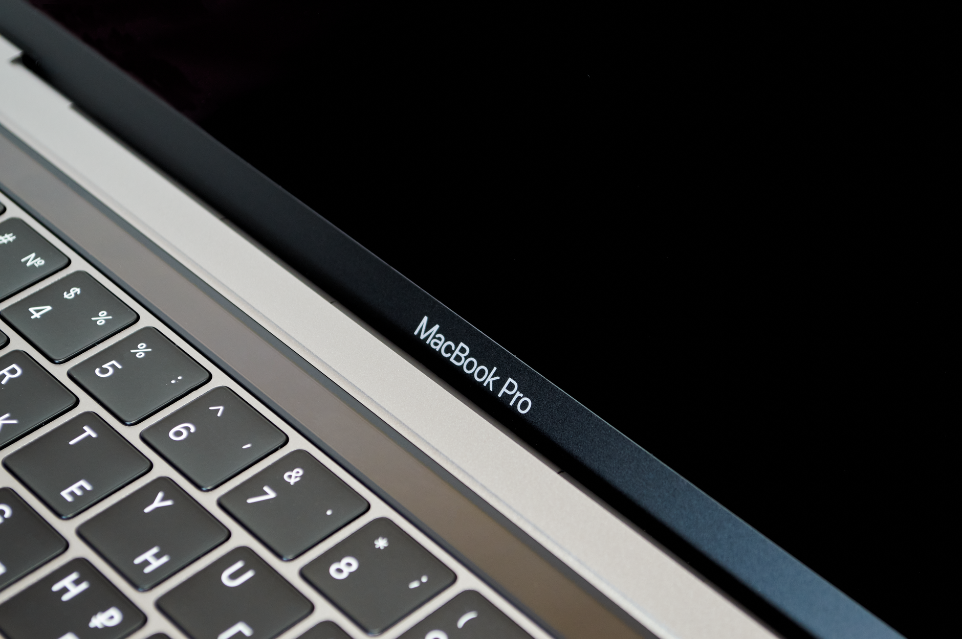 Apple Restructures Workforce Amid Vision Pro and AI Shifts
