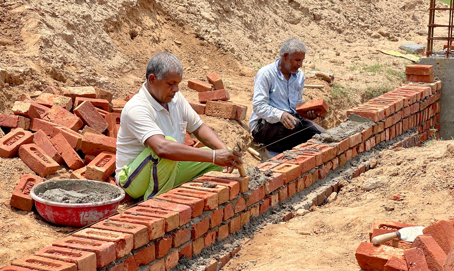 Dalmia Cement Expands with Strategic Jaiprakash Acquisition