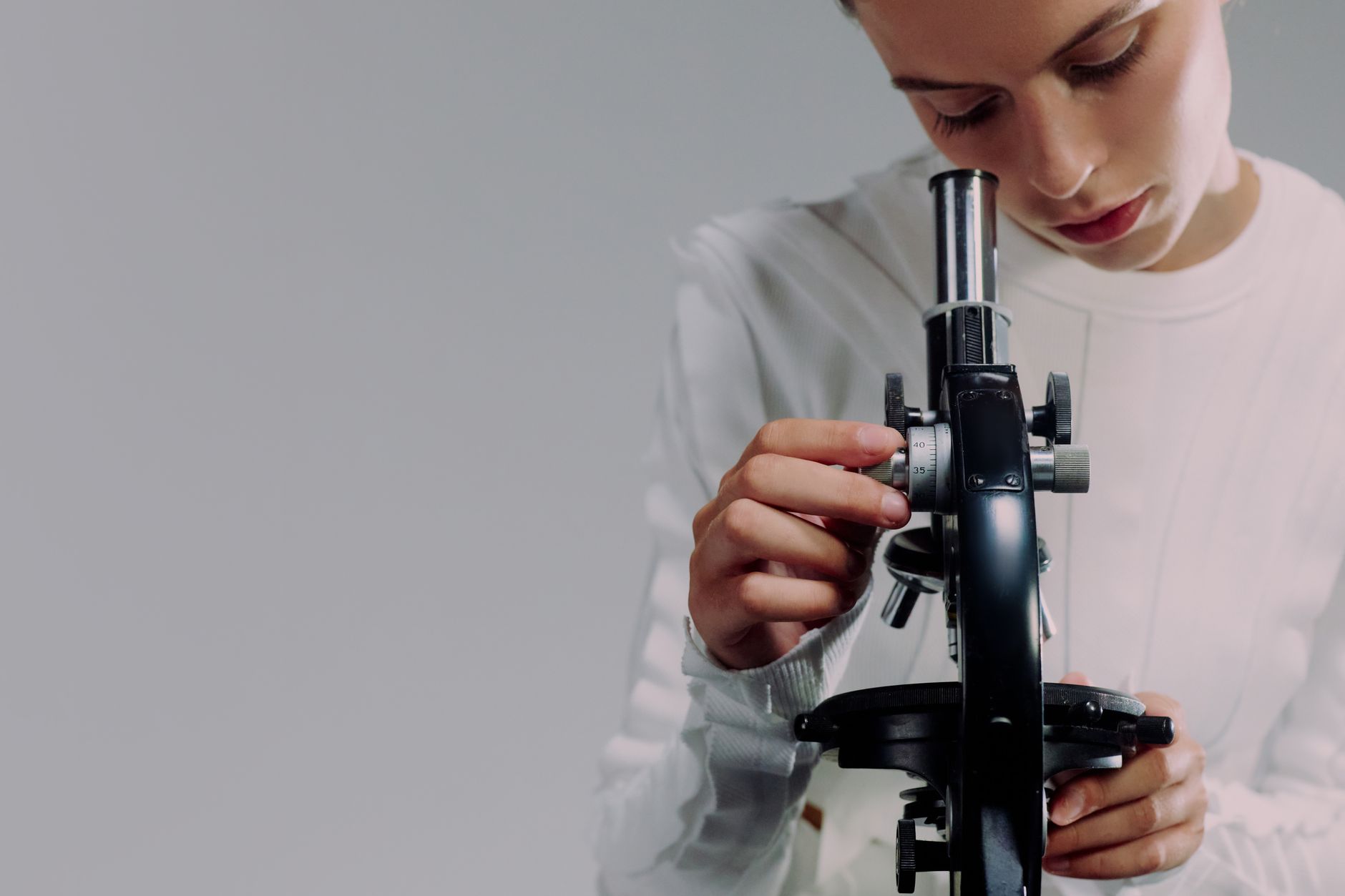 Science One: Pioneering Reliable AI Research with Chain-of-Evidence