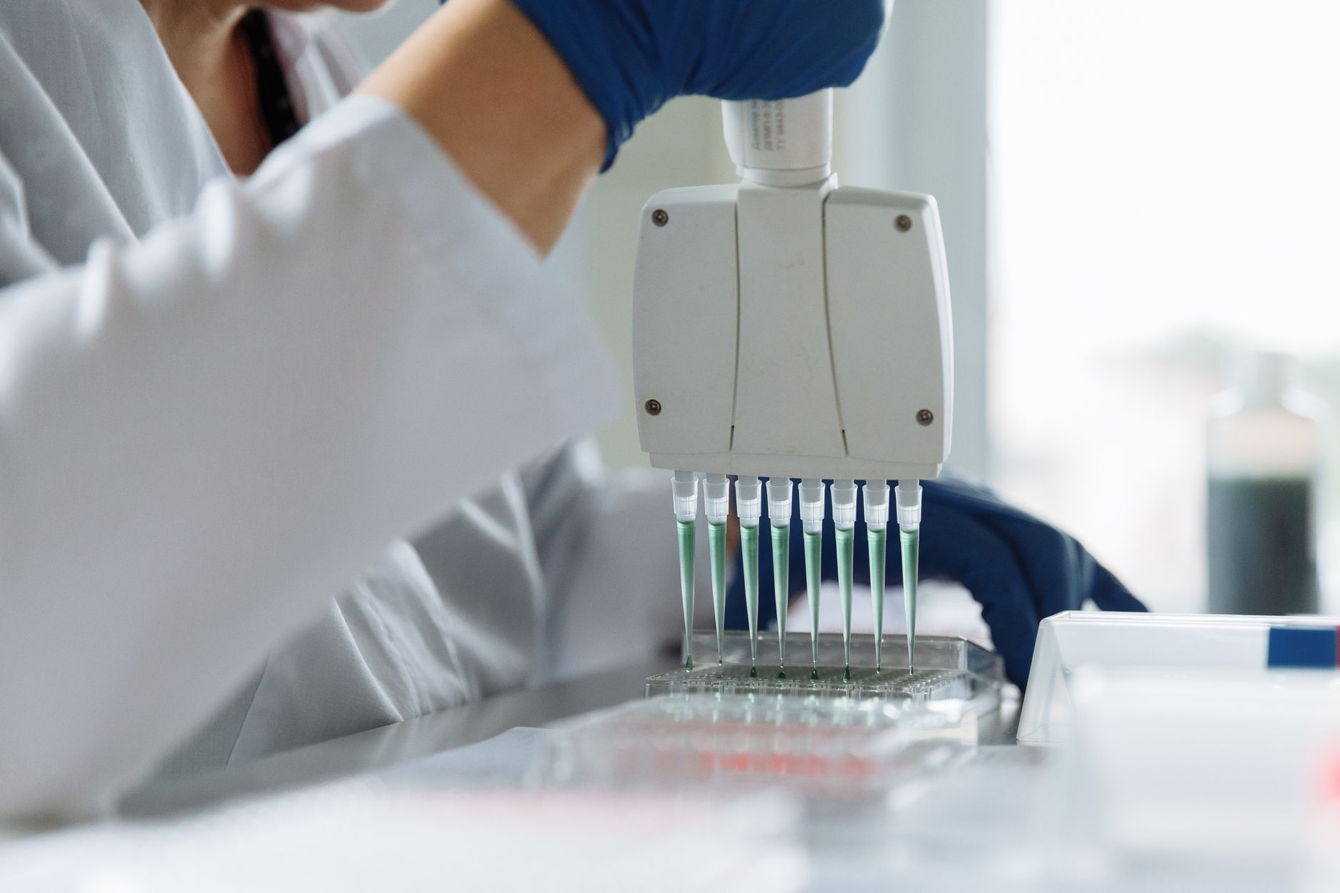 Scientists Harness Temperature for DNA Synthesis, Skipping Chemicals