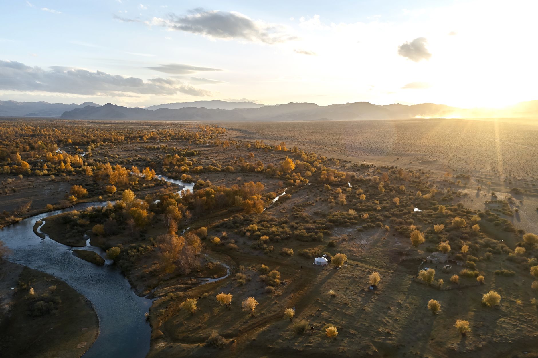 Environment Minister Bhupender Yadav Arrives in Mongolia for Crucial COP17
