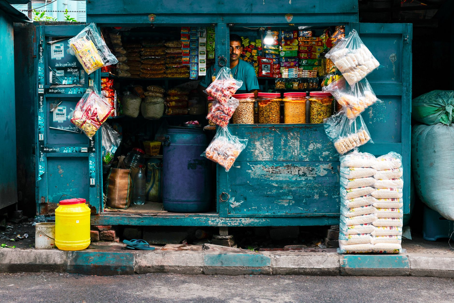 FSSAI Bans Newspaper Use in Food Packaging, Citing Safety Concerns