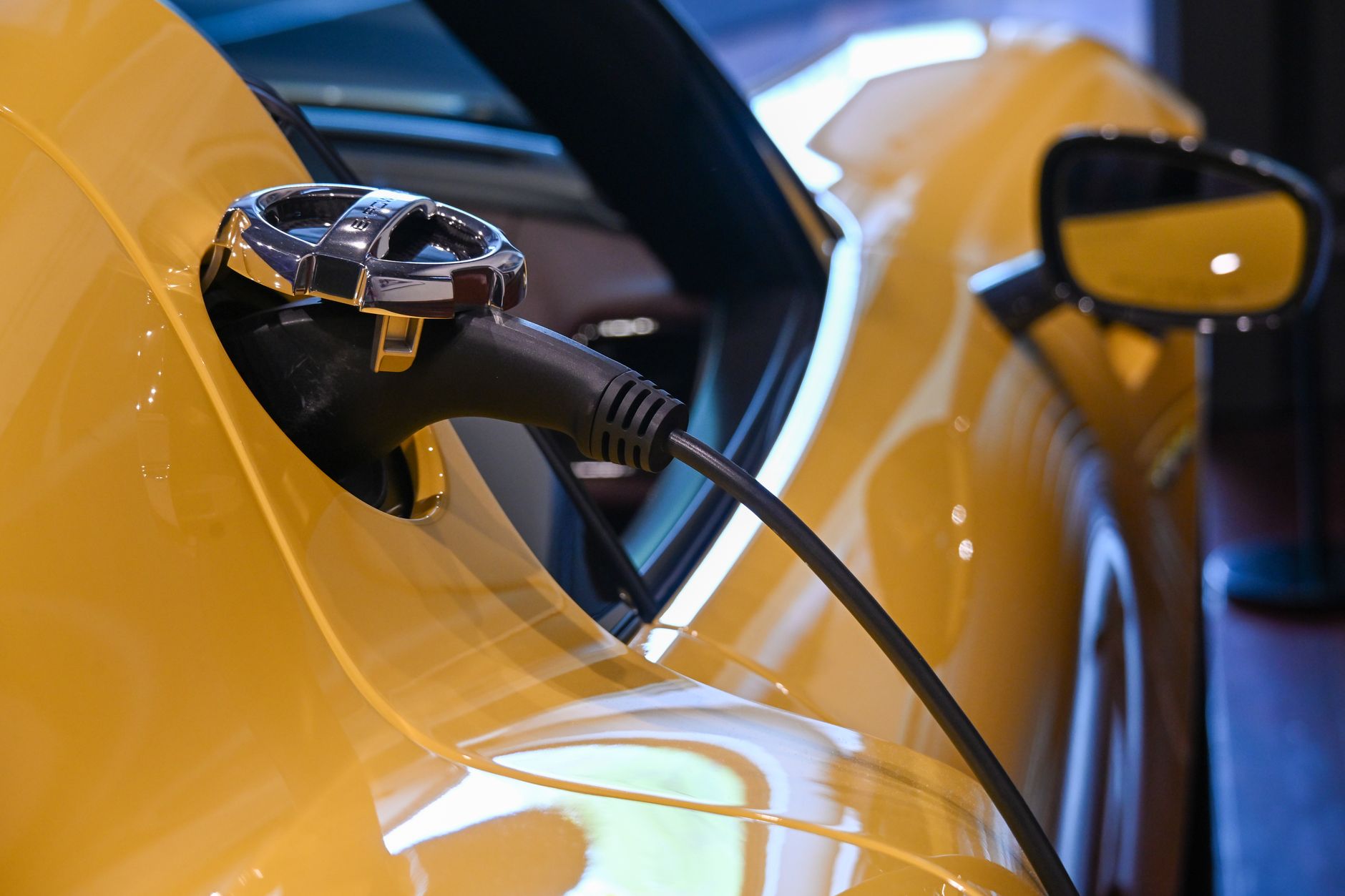 Plug-in Hybrids: The Environmental Mirage Exposed