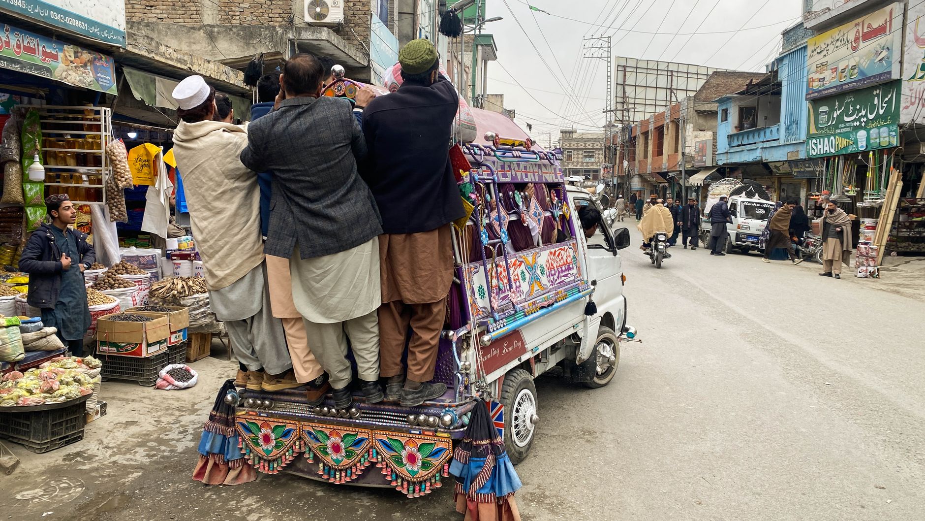 Pakistan's Supreme Court Intervenes as Imran Khan's Health Raises Alarms