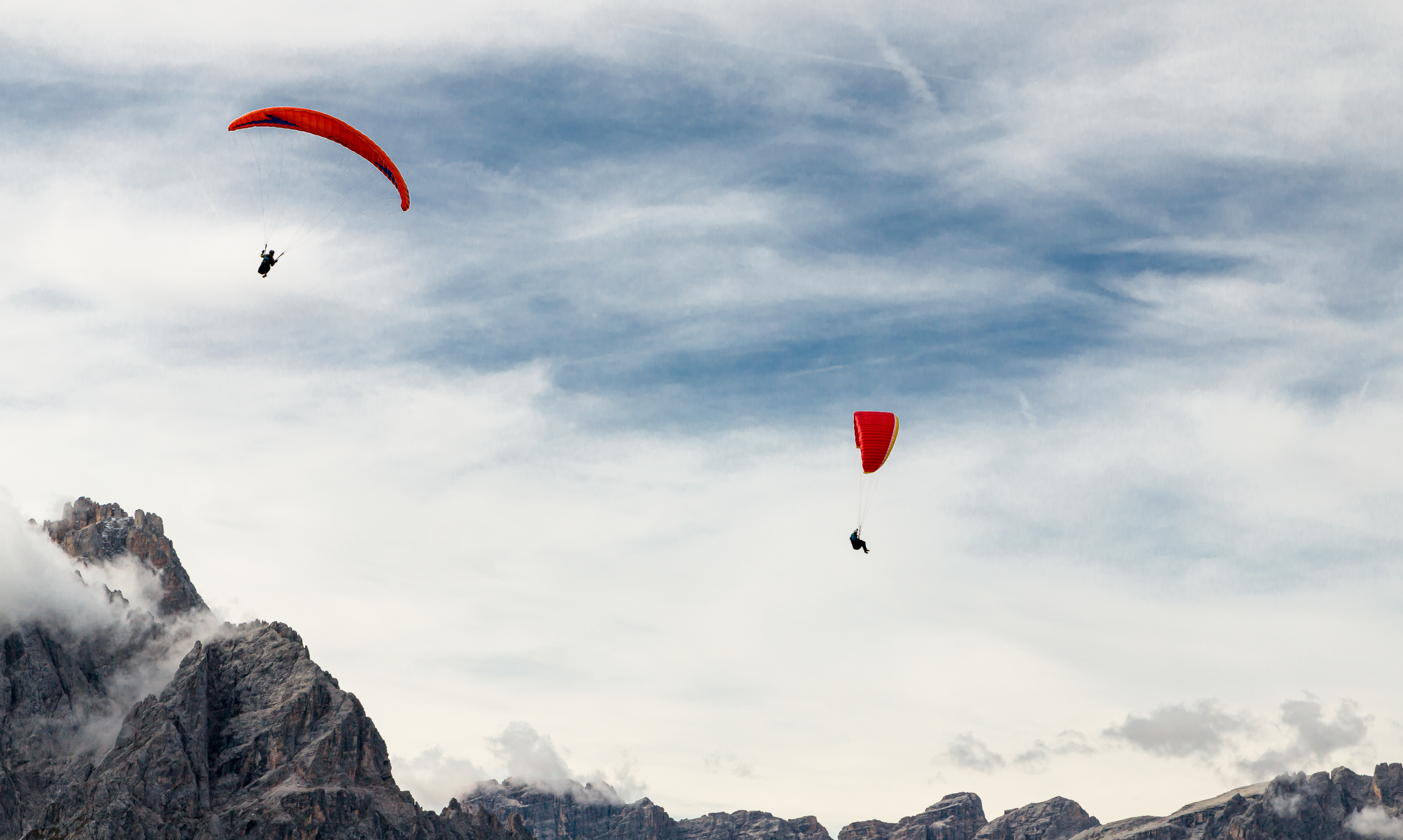 Paraglider Miraculously Survives Mid-Air Collision with Plane