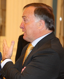 Dick Advocaat's Return Marks a New Chapter for Curaçao