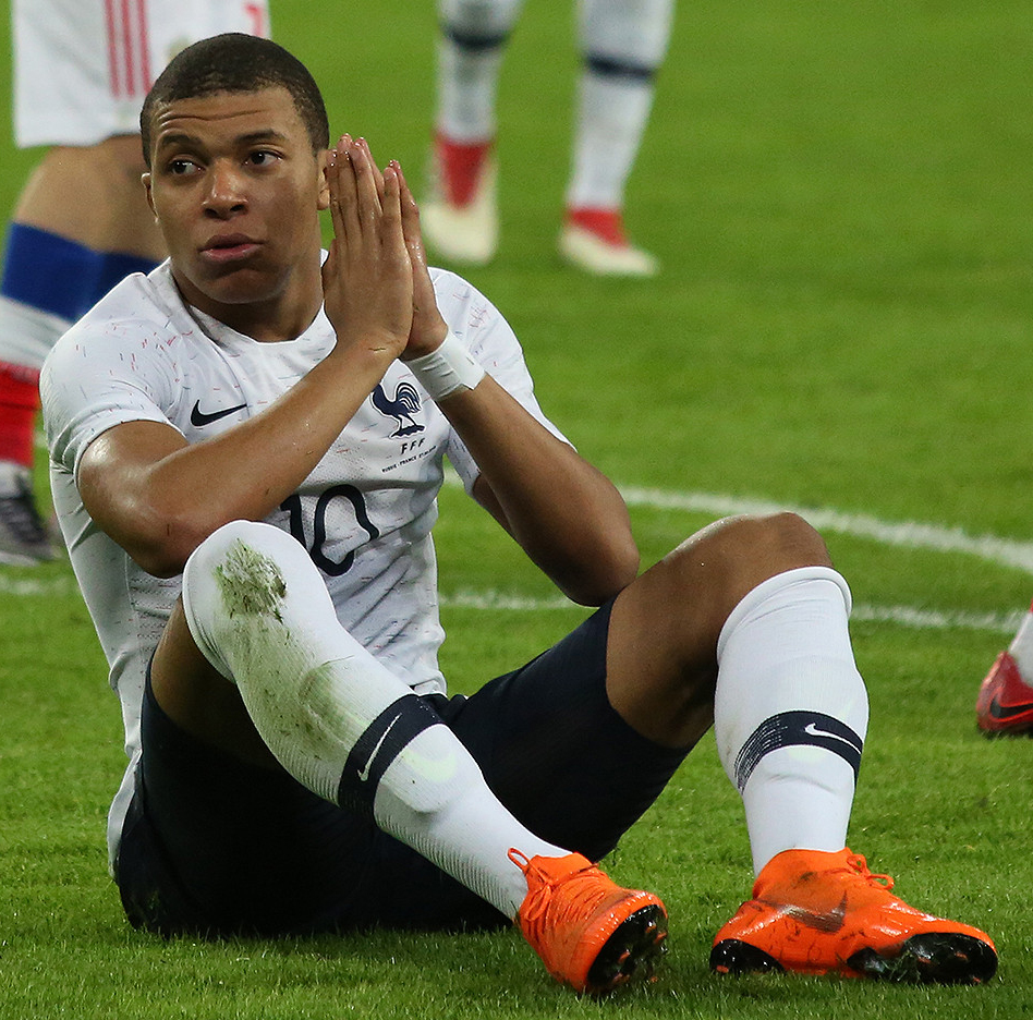 Kylian Mbappé Surpasses Messi in World Cup Goal Tally