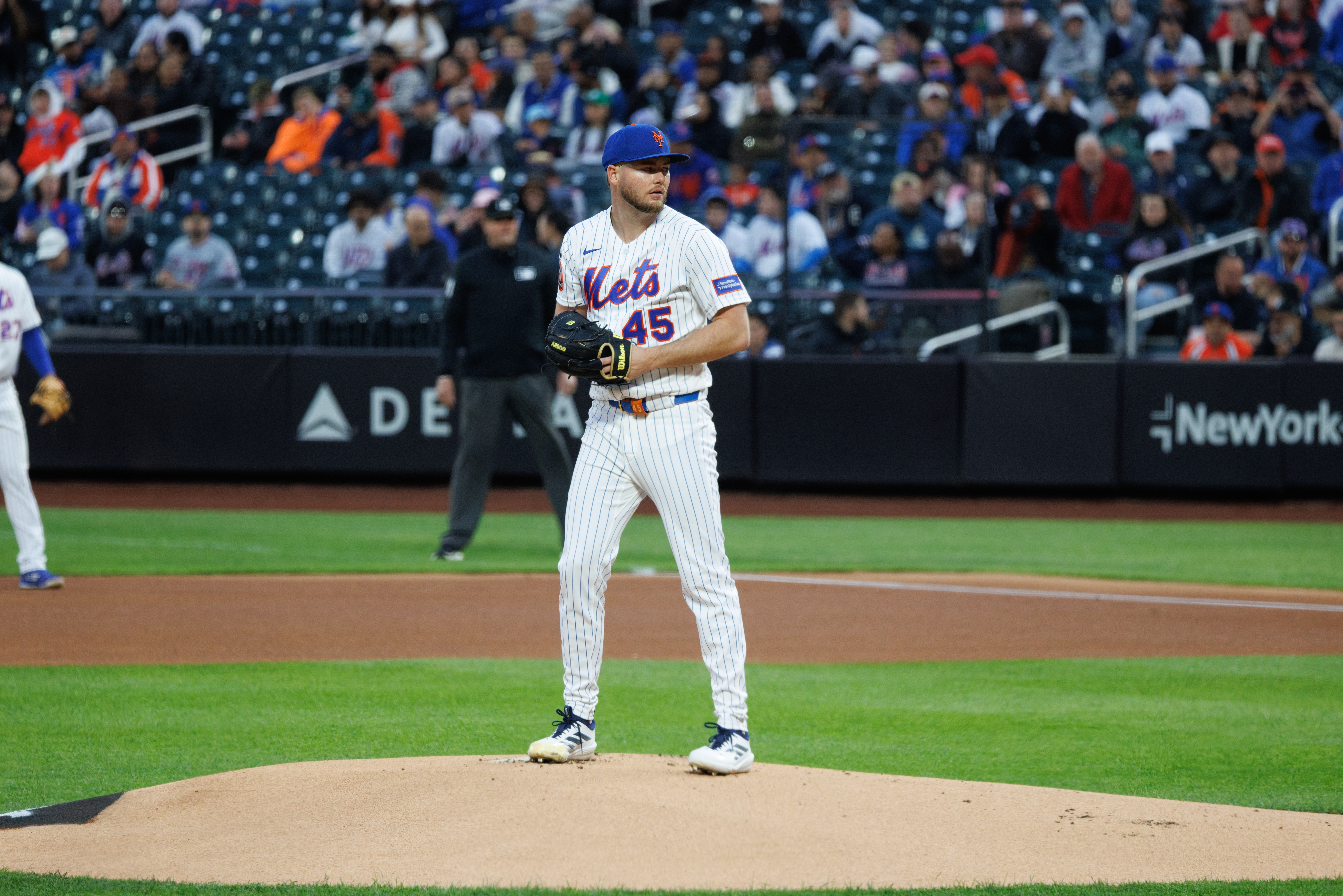 Christian Scott Shines as Mets Secure Victory Over Marlins