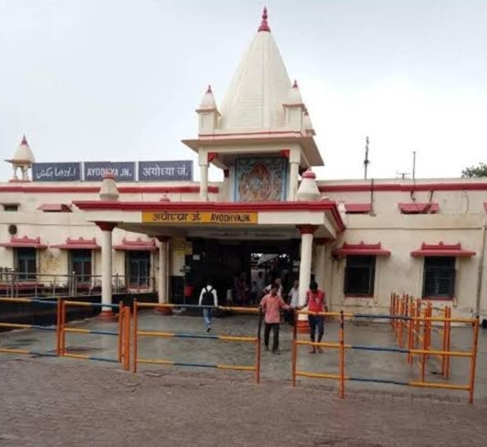 Ayodhya Ram Temple Trust: Allegations Stir Political Defections