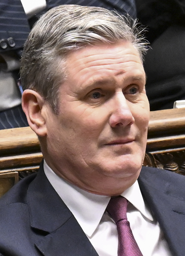 Cabinet Minister's Candid Talk with Starmer Fuels Resignation Rumours